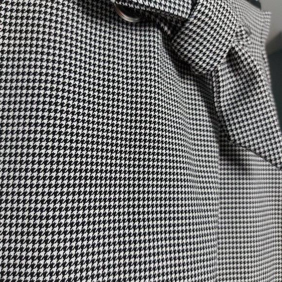 H&M Asymmetrical Houndstooth Pencil Skirt with Faux Wrap Detail - Picture 3 of 7